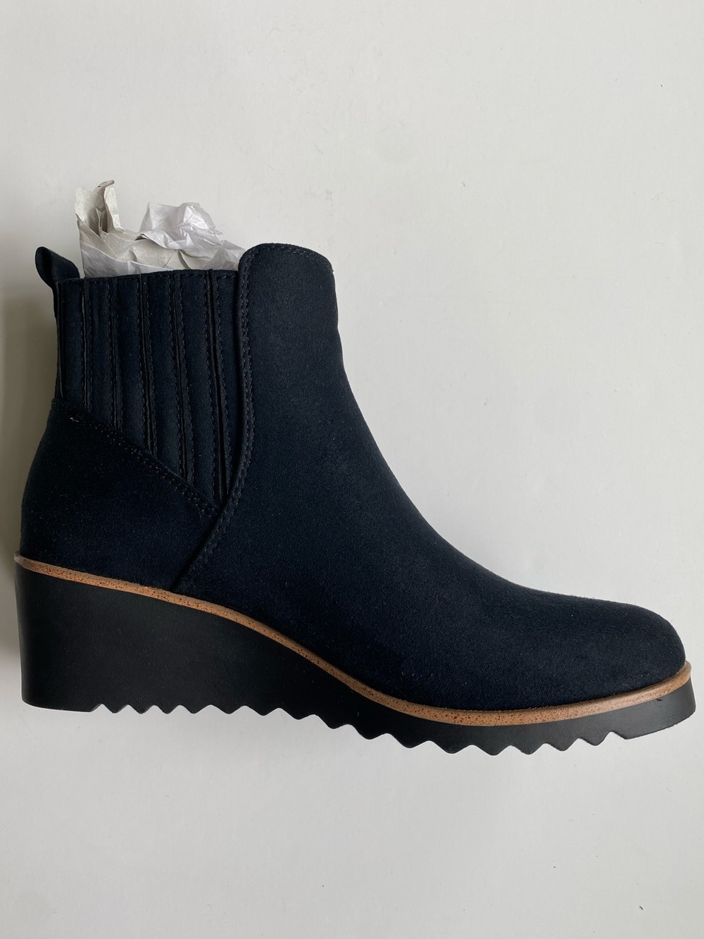 NIB LifeStride Velocity 2.0 Zenith Black Wedge Bootie